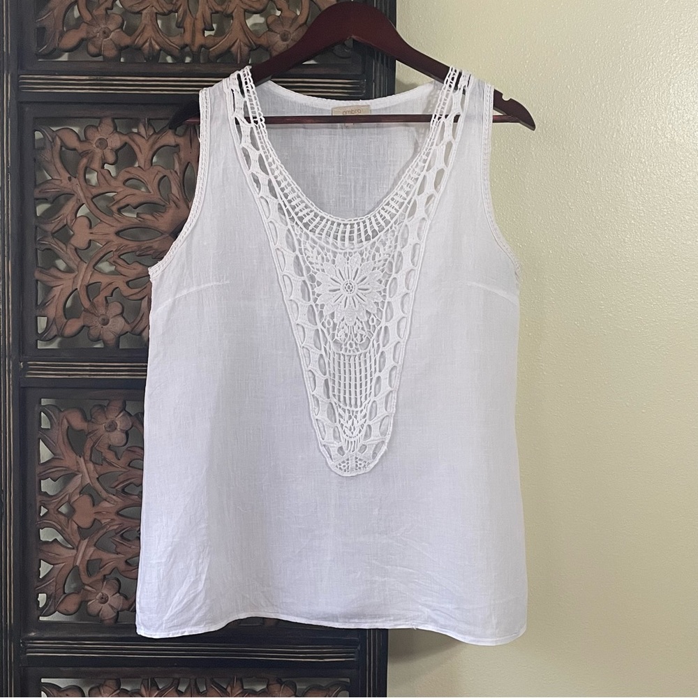 AMBRA (Anthro) Linen Sleeveless White Crochet Made in Italy Sz L